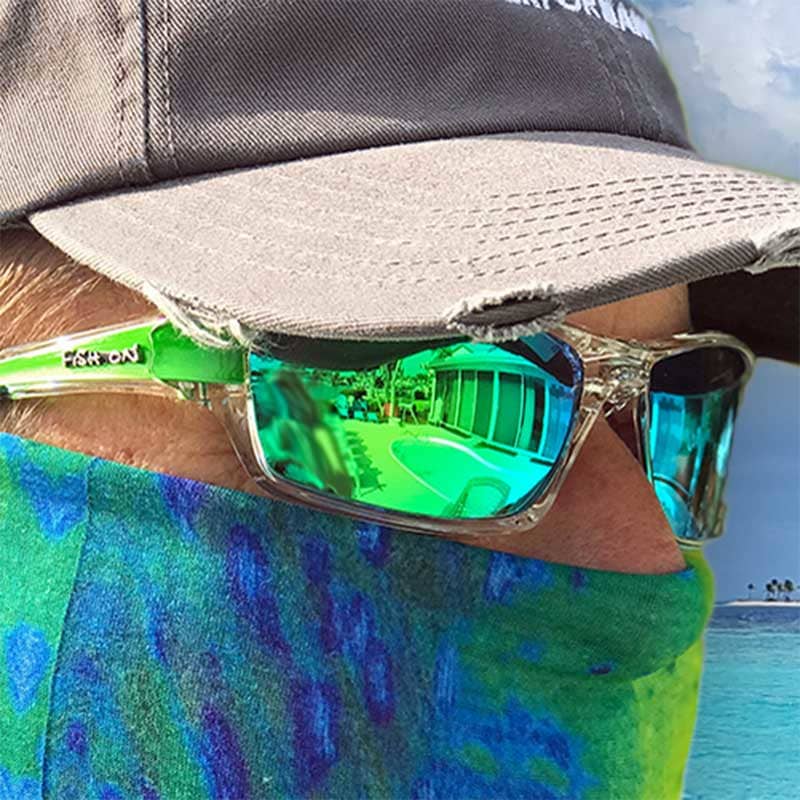 Fish 419 Sun Gaiter Dorado with Hat and Green/Green Polarized Sunglasses Closeup